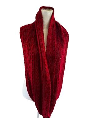 Chunky Cable Knit Infinity Scarf - Deep Red